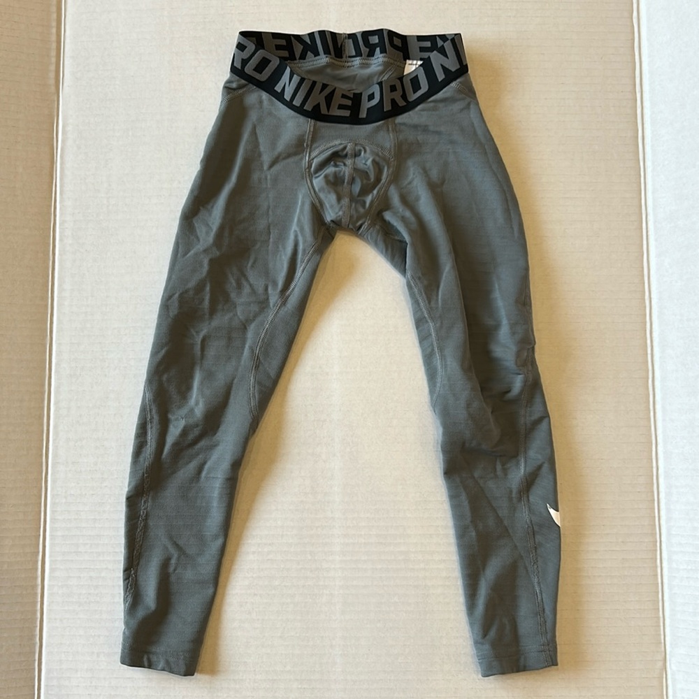 Nike Dri-Fit Compression Boys XS